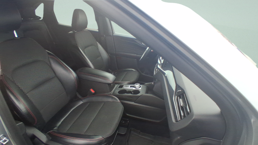 Certified 2024 Ford Escape ST-Line w/ Tech Pack #1 AWD/4WD image 19