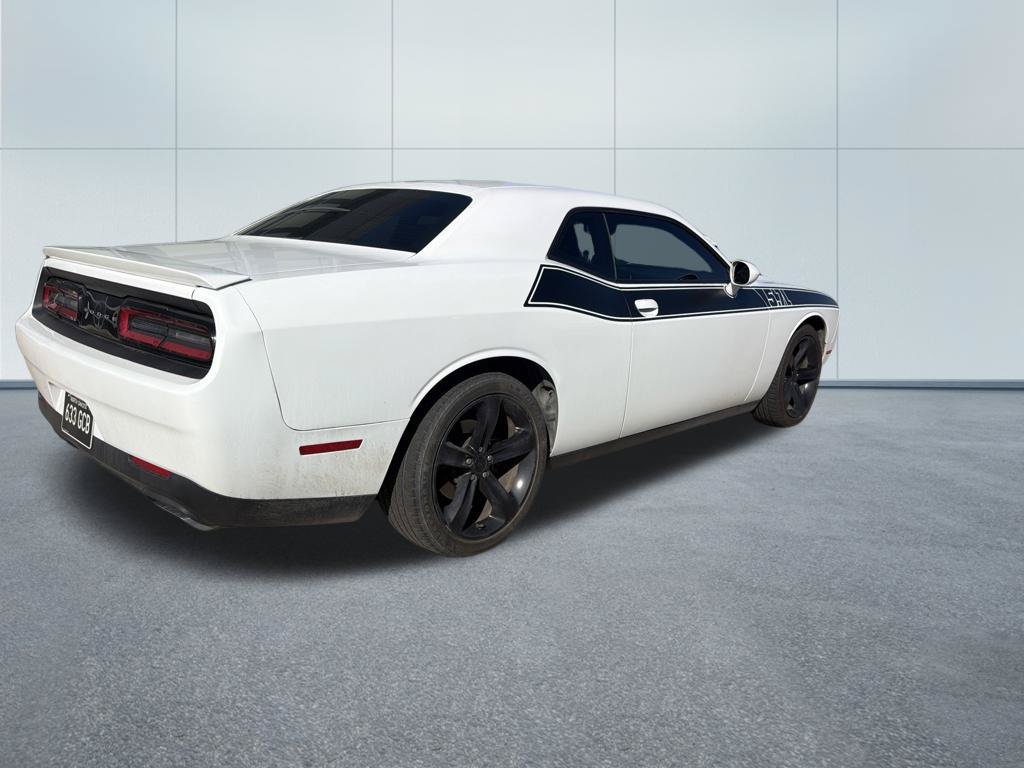 Used 2017 Dodge Challenger R/T w/ Sound Group RWD image 6