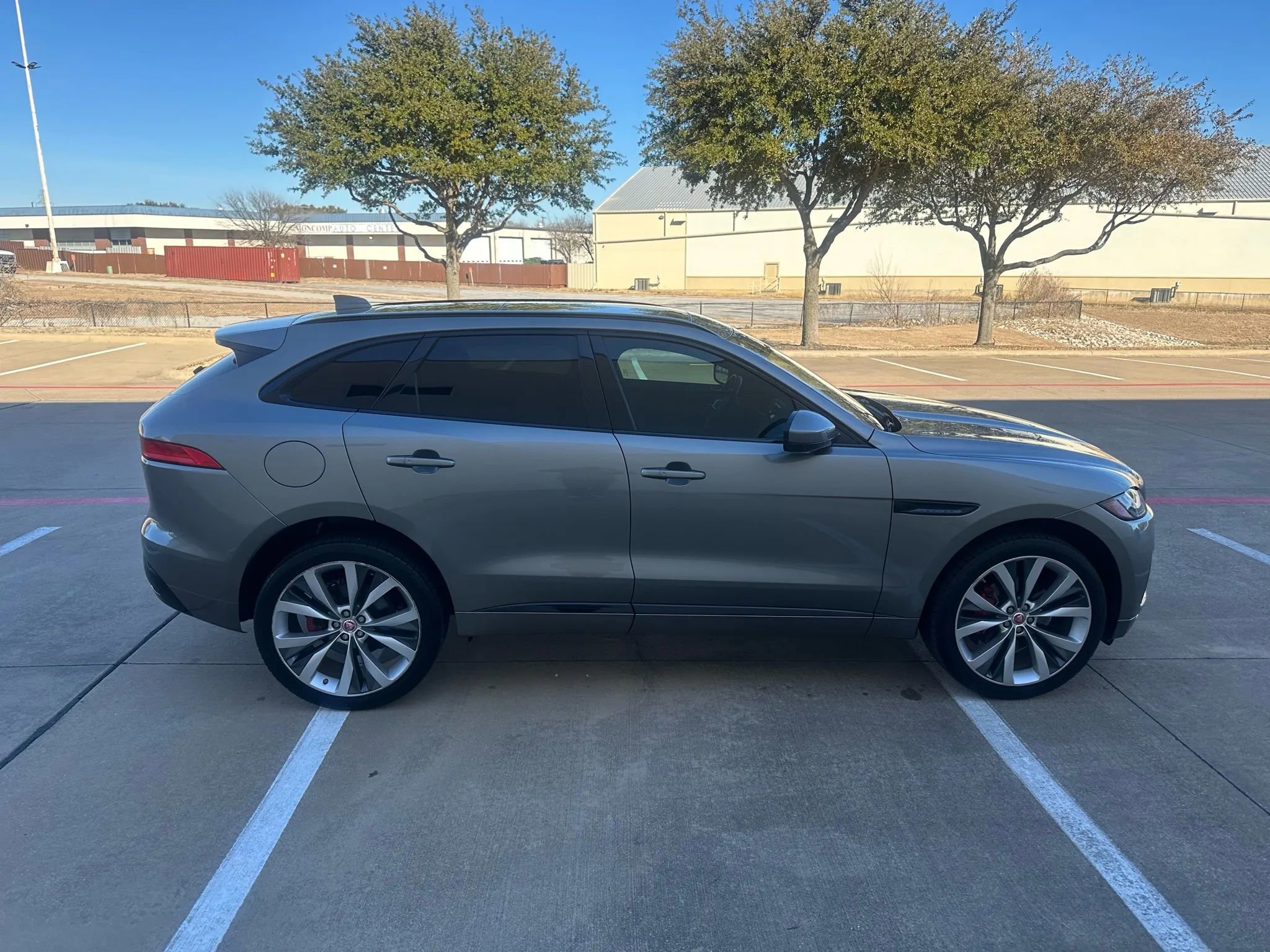 Used 2019 Jaguar F-PACE S AWD/4WD image 8