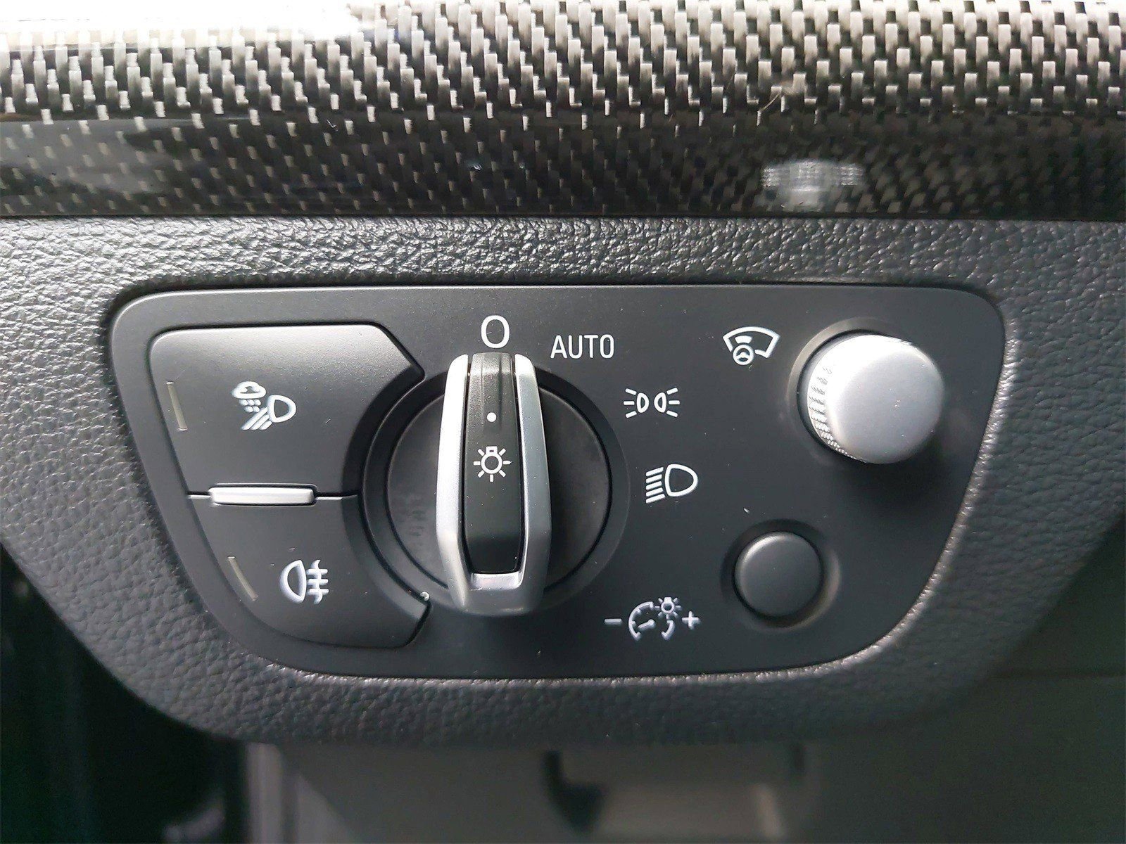 Used 2023 Audi SQ5 Prestige w/ Prestige Package image 31