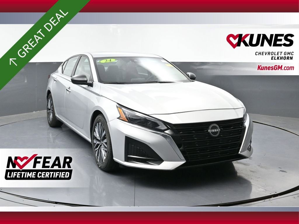 Used 2024 Nissan Altima 2.5 SV image 1