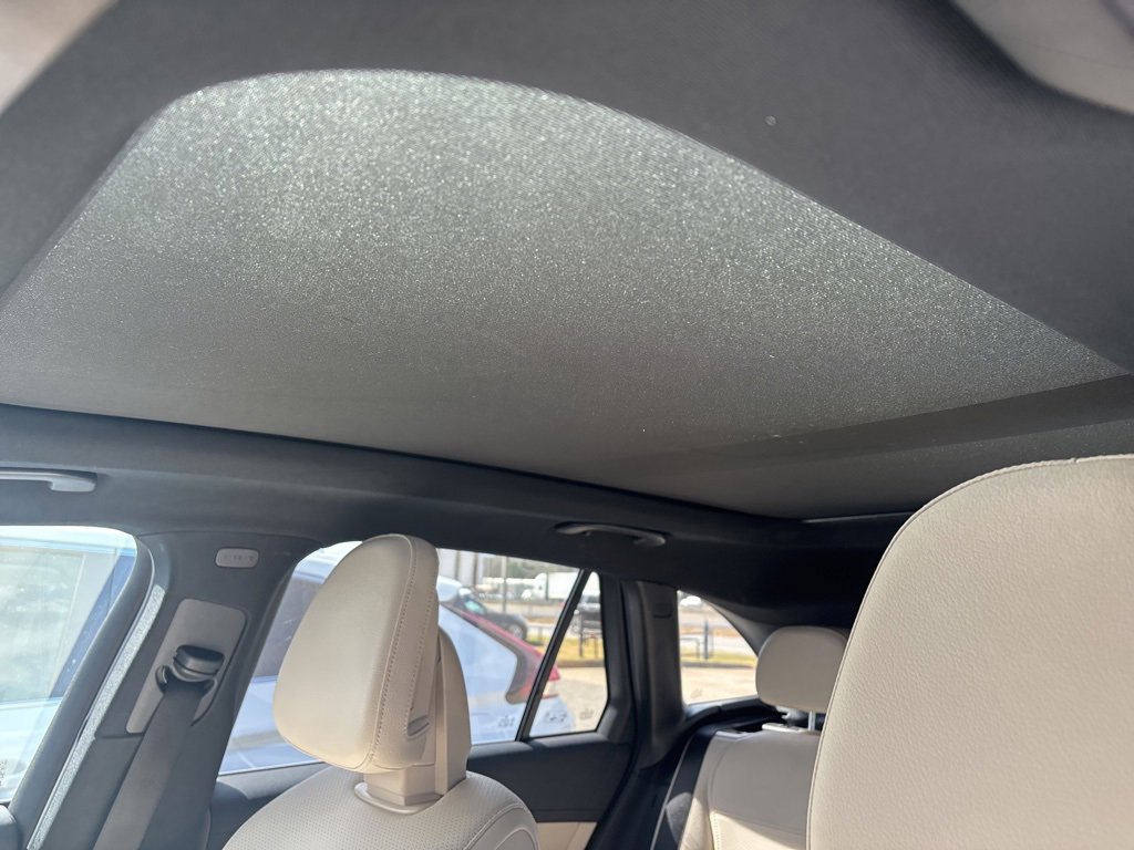 Used 2024 Mercedes-Benz GLC 300 4MATIC image 16