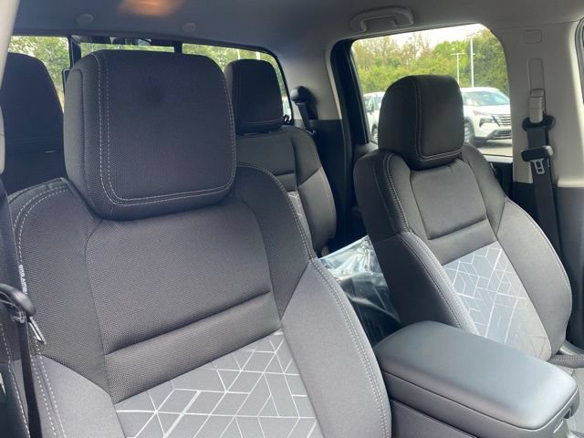 New 2026 Nissan Frontier SV w/ All-Weather Content Package AWD/4WD image 28