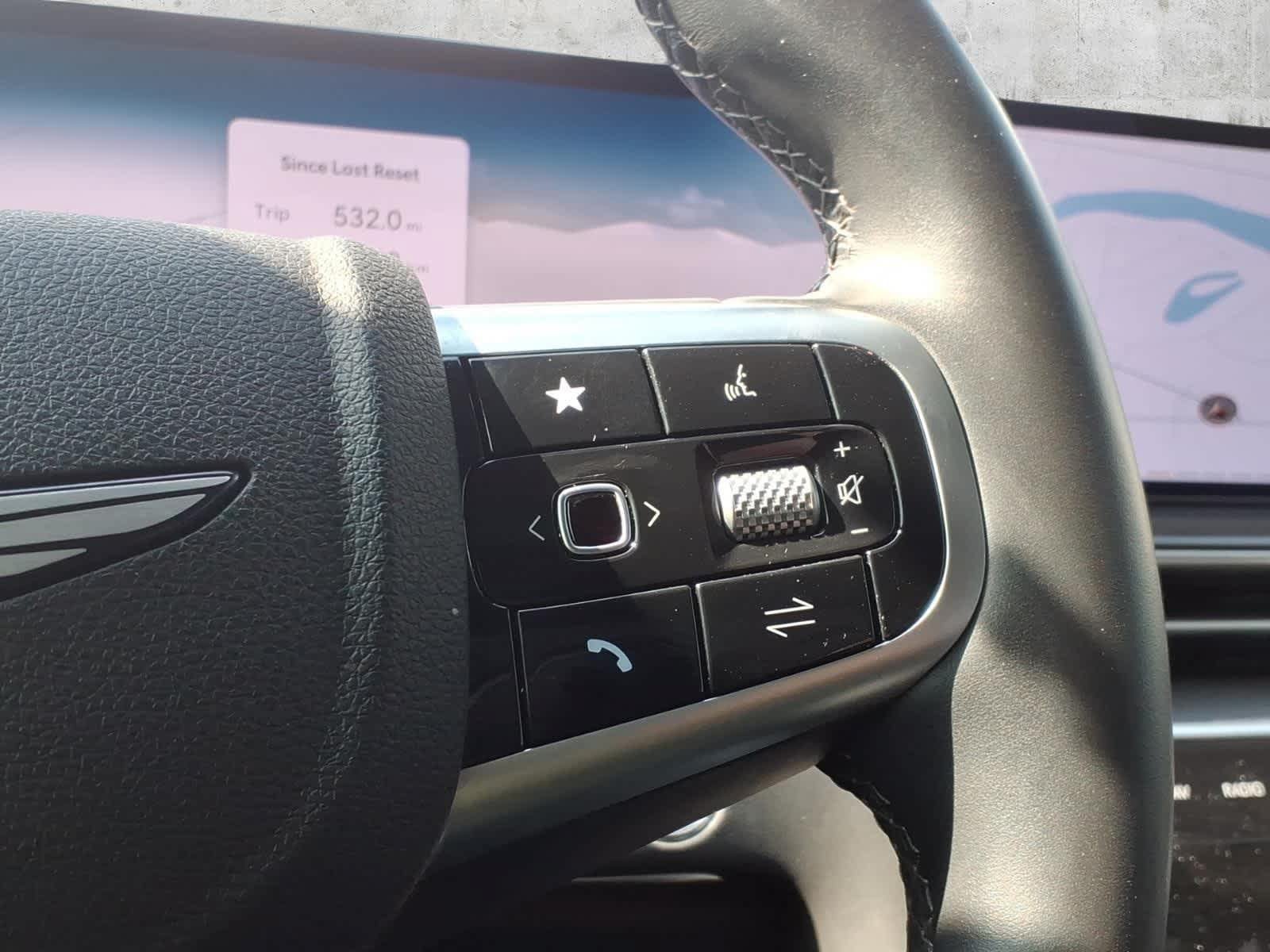 Used 2025 Genesis GV80 2.5T Standard AWD/4WD image 23
