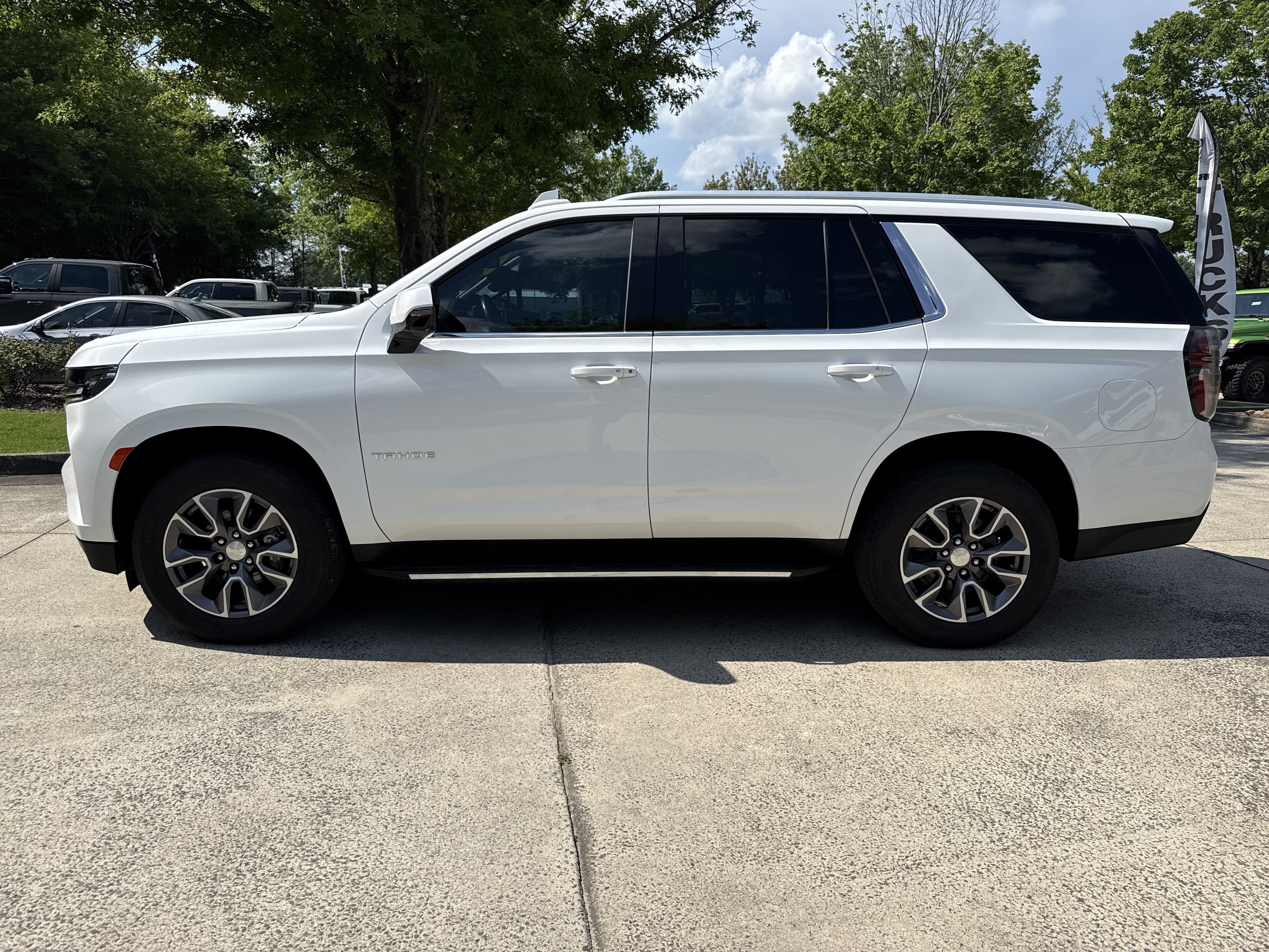 Used 2022 Chevrolet Tahoe LT RWD image 4