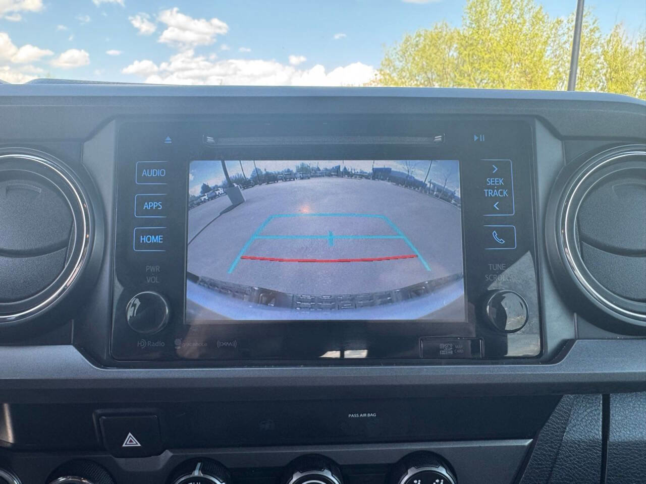 Used 2019 Toyota Tacoma TRD Off-Road AWD/4WD image 22
