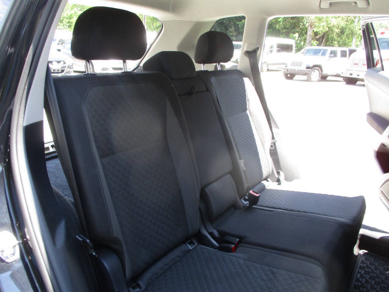 Used 2018 Volkswagen Tiguan S AWD/4WD image 23