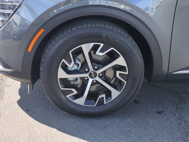 Certified 2024 Kia Sportage EX w/ EX Premium Package AWD/4WD image 11