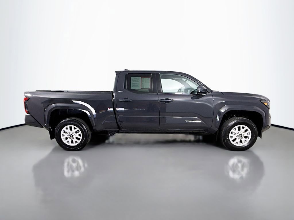 Certified 2024 Toyota Tacoma SR5 AWD/4WD image 9