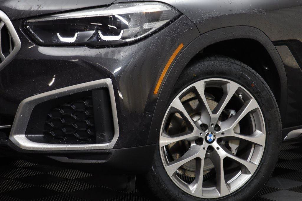 Used 2022 BMW X6 xDrive40i w/ Premium Package image 3