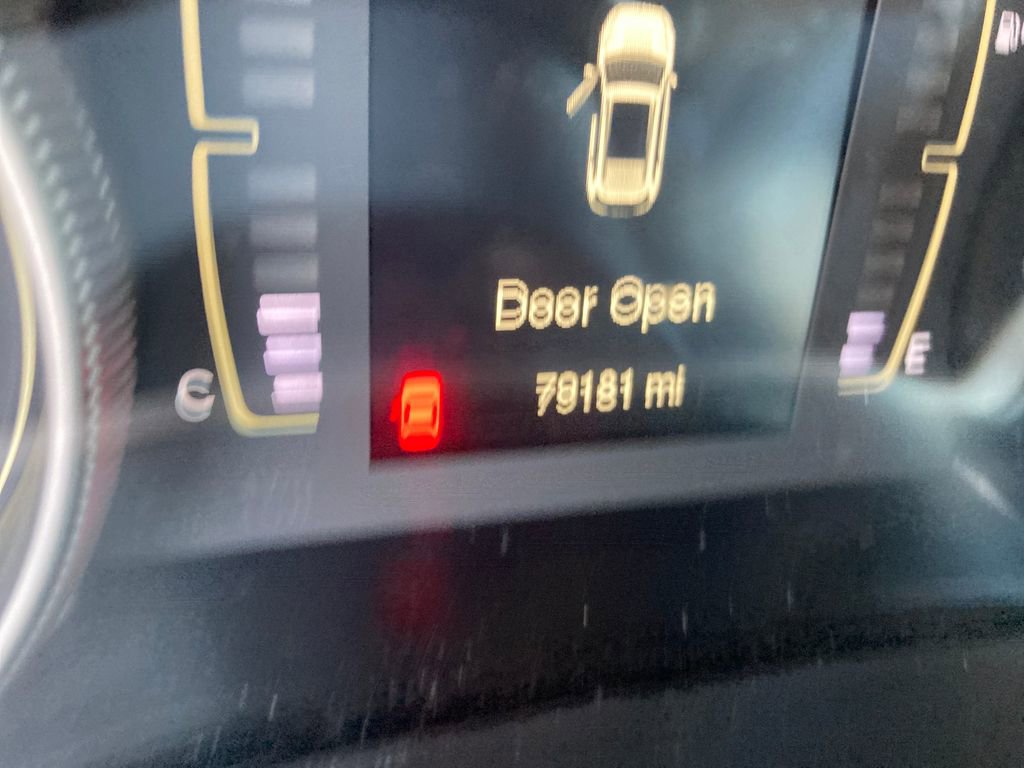 Used 2018 Jeep Cherokee Latitude AWD/4WD image 22