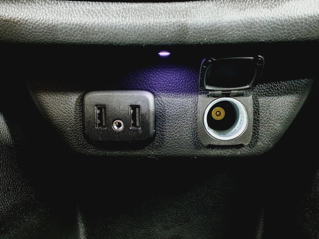 Used 2020 Chevrolet Traverse LT image 13