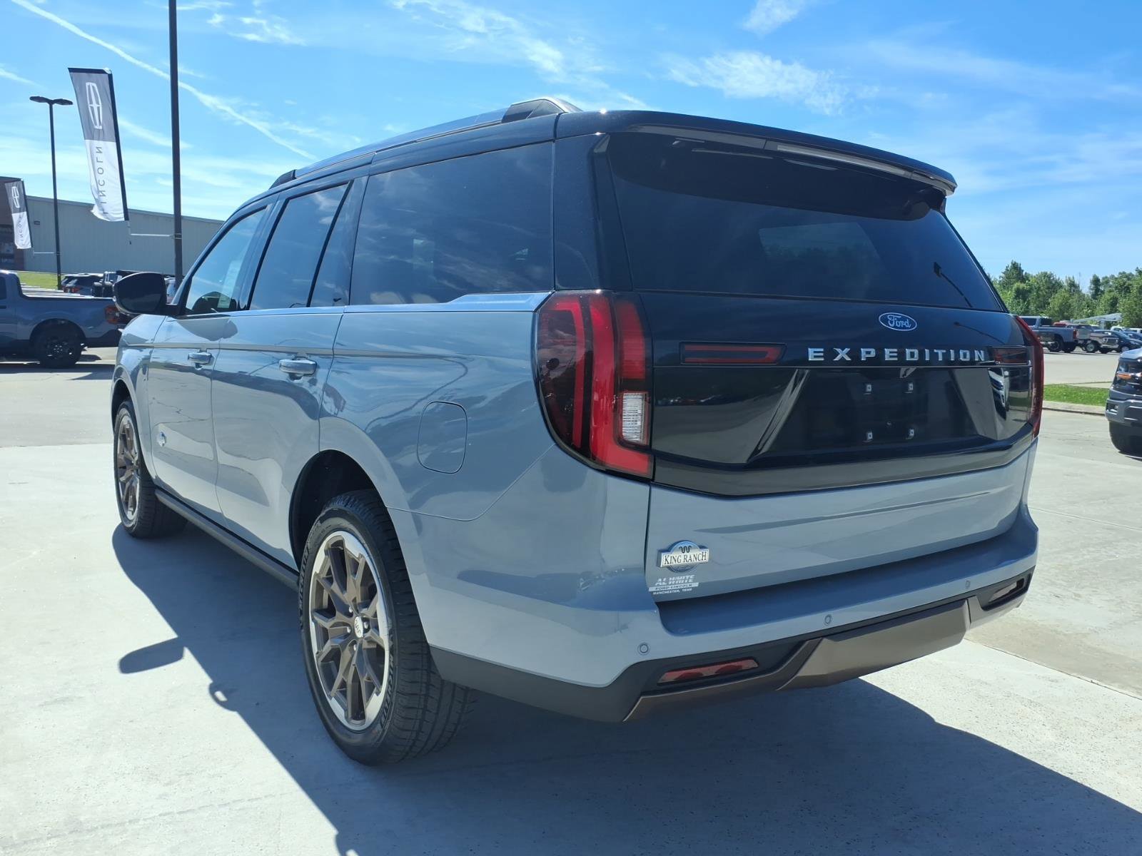 New 2026 Ford Expedition King Ranch AWD/4WD image 3