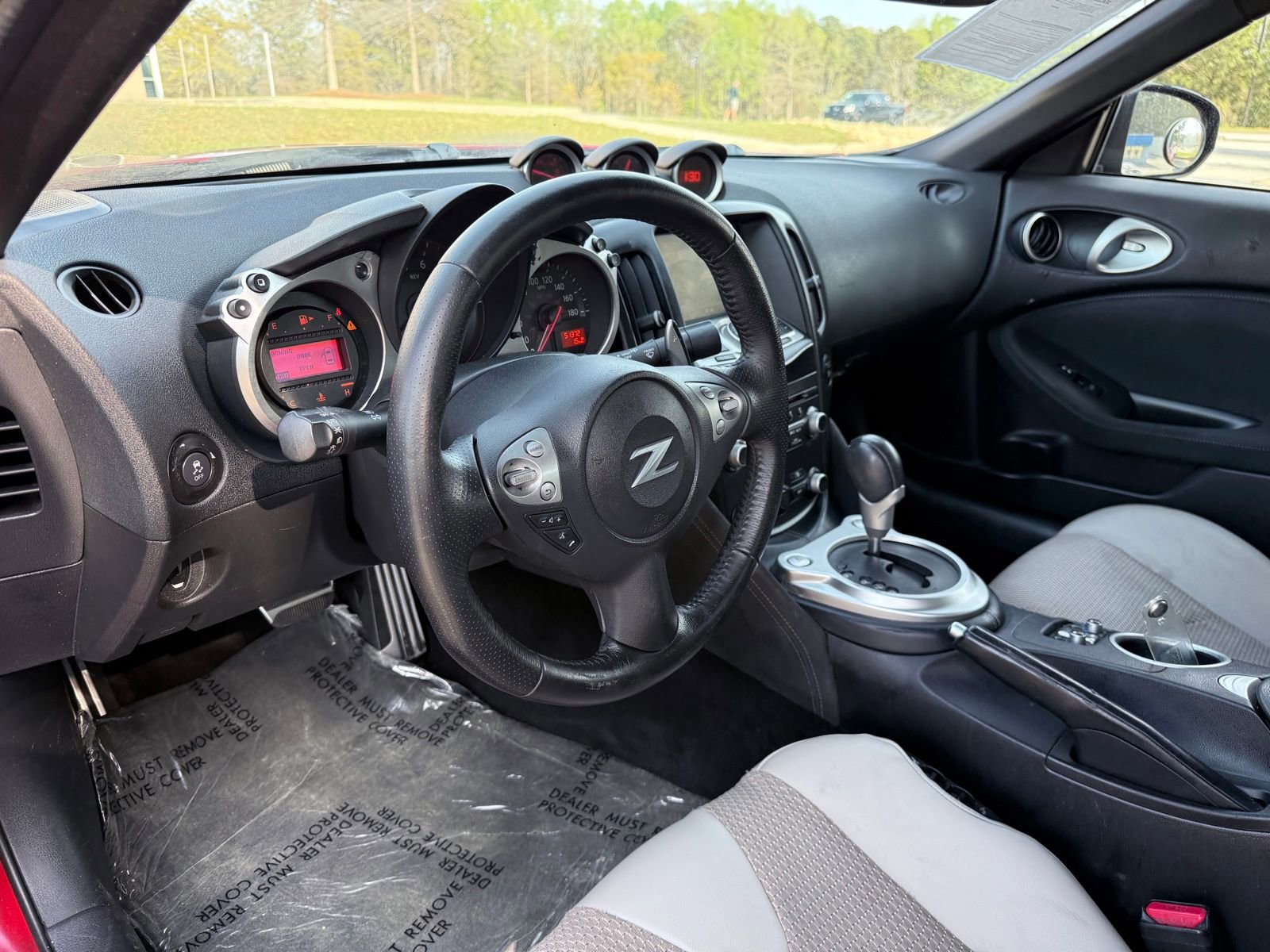 Used 2017 Nissan 370Z Touring Sport RWD image 22