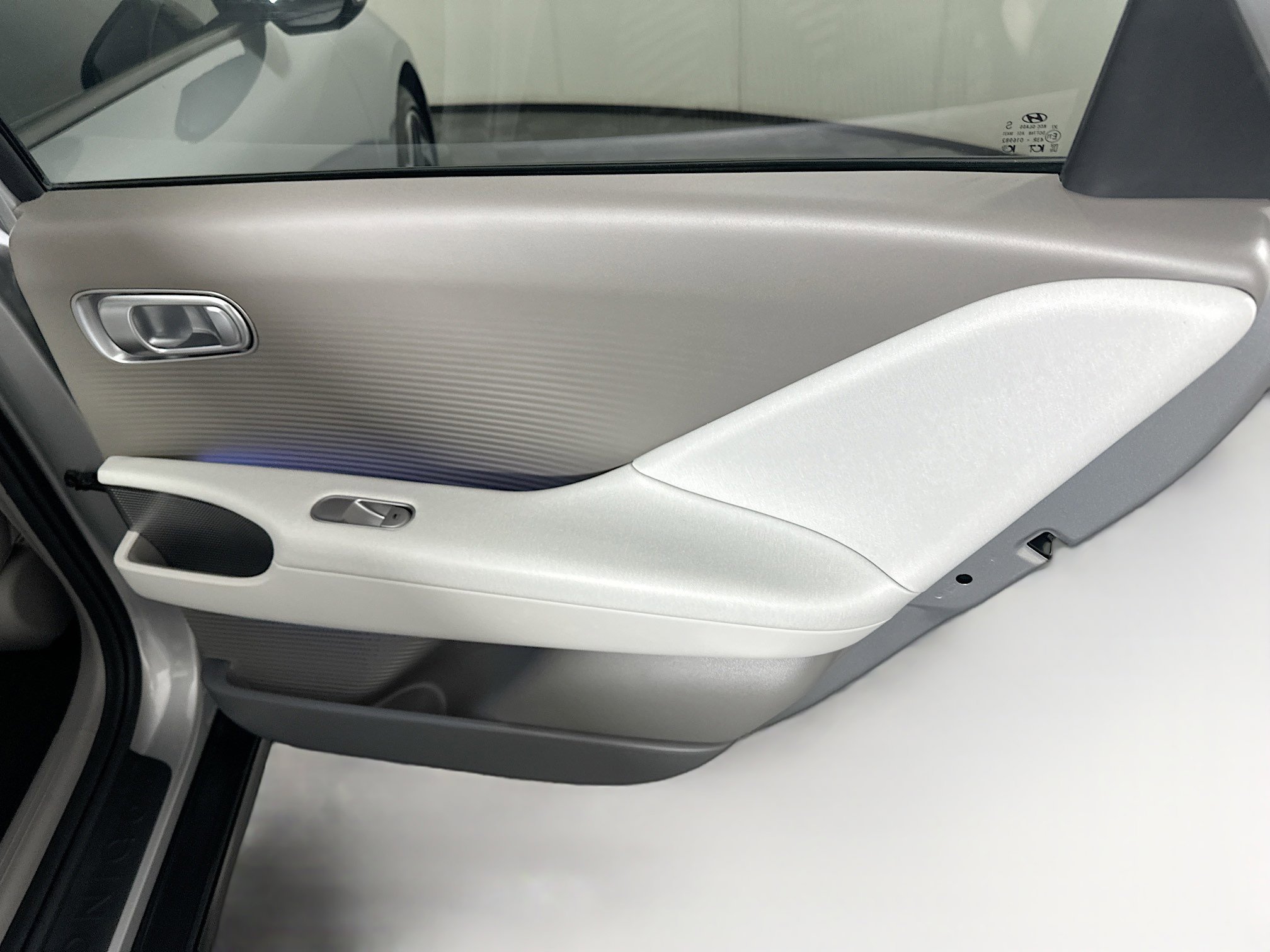 Used 2023 Hyundai Ioniq 6 SEL image 30