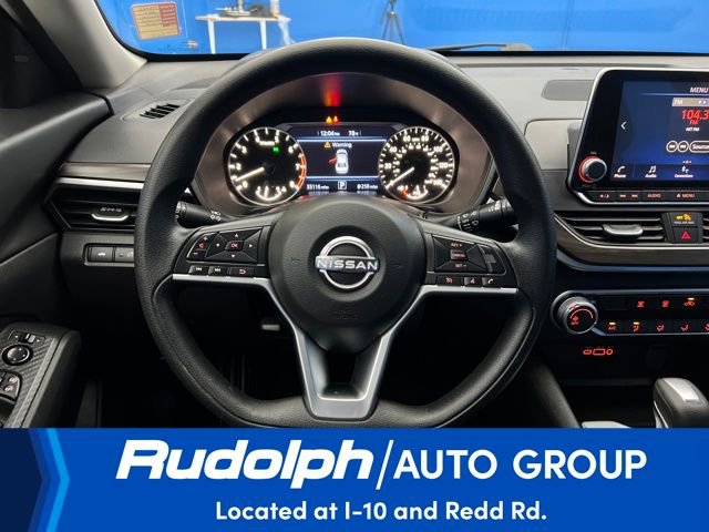 Used 2024 Nissan Altima 2.5 SV image 14