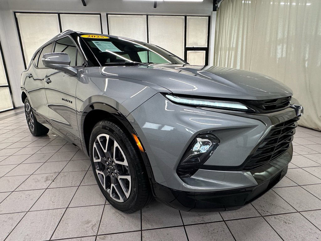 Certified 2025 Chevrolet Blazer RS w/ Enhanced Convenience Package image 2