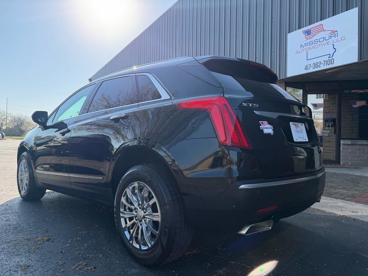Used 2018 Cadillac XT5 FWD image 3