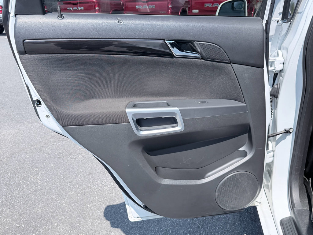 Used 2013 Chevrolet Captiva Sport LT FWD image 26