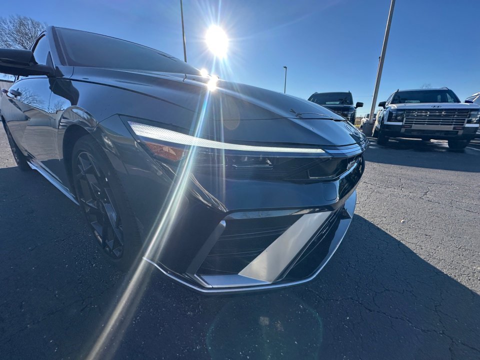 Certified 2025 Hyundai Elantra N Line image 24