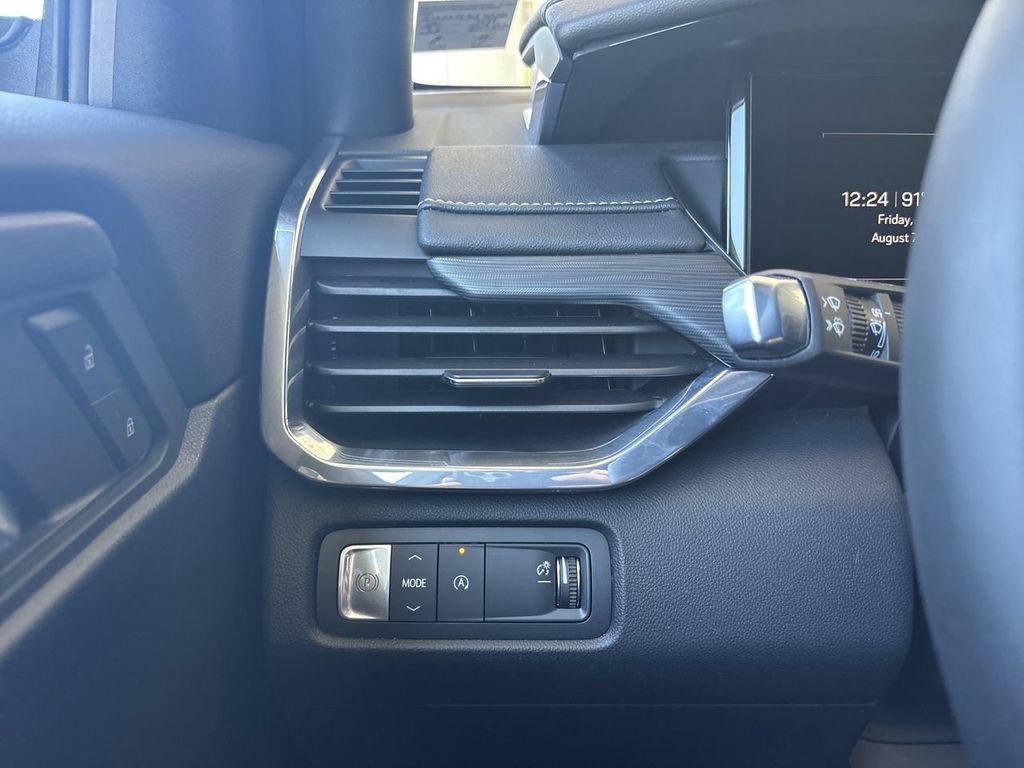 Certified 2025 GMC Acadia Elevation FWD image 18