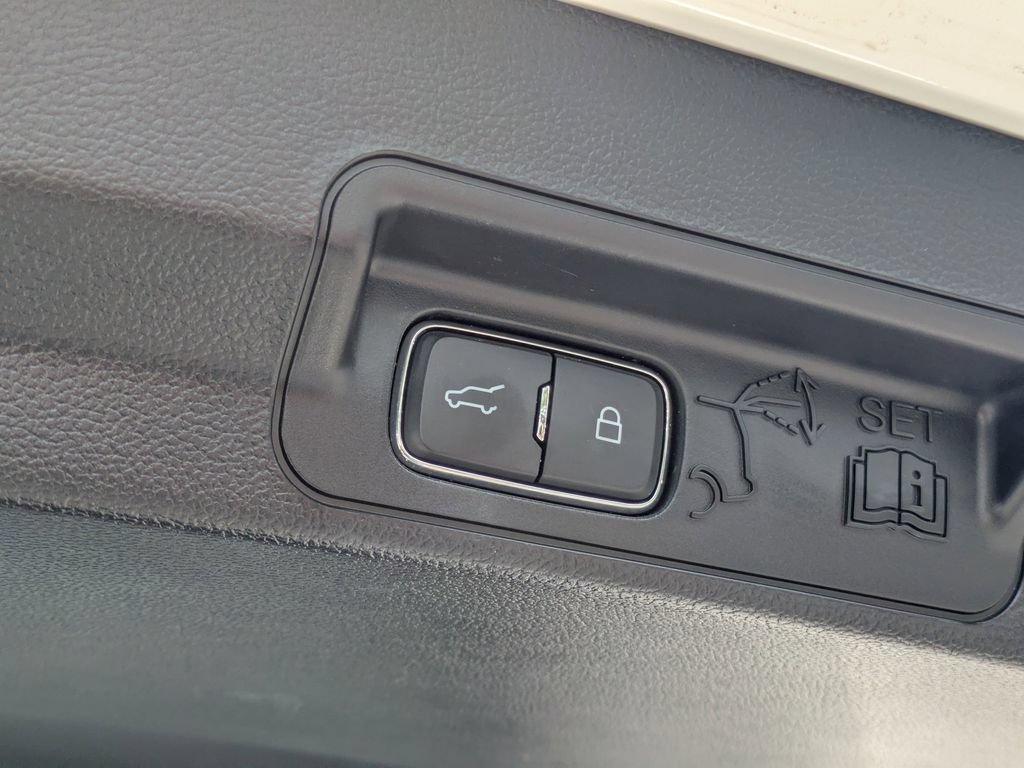 Used 2021 Ford Explorer ST w/ Equipment Group 401A AWD/4WD image 15