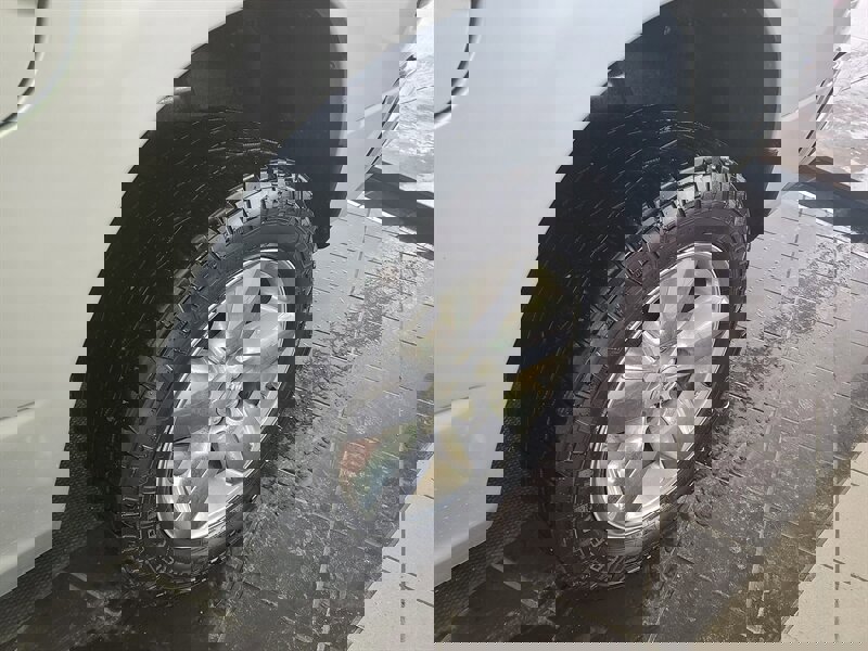 Used 2016 RAM 1500 Classic SLT w/ SLT Plus D￩cor Group image 30