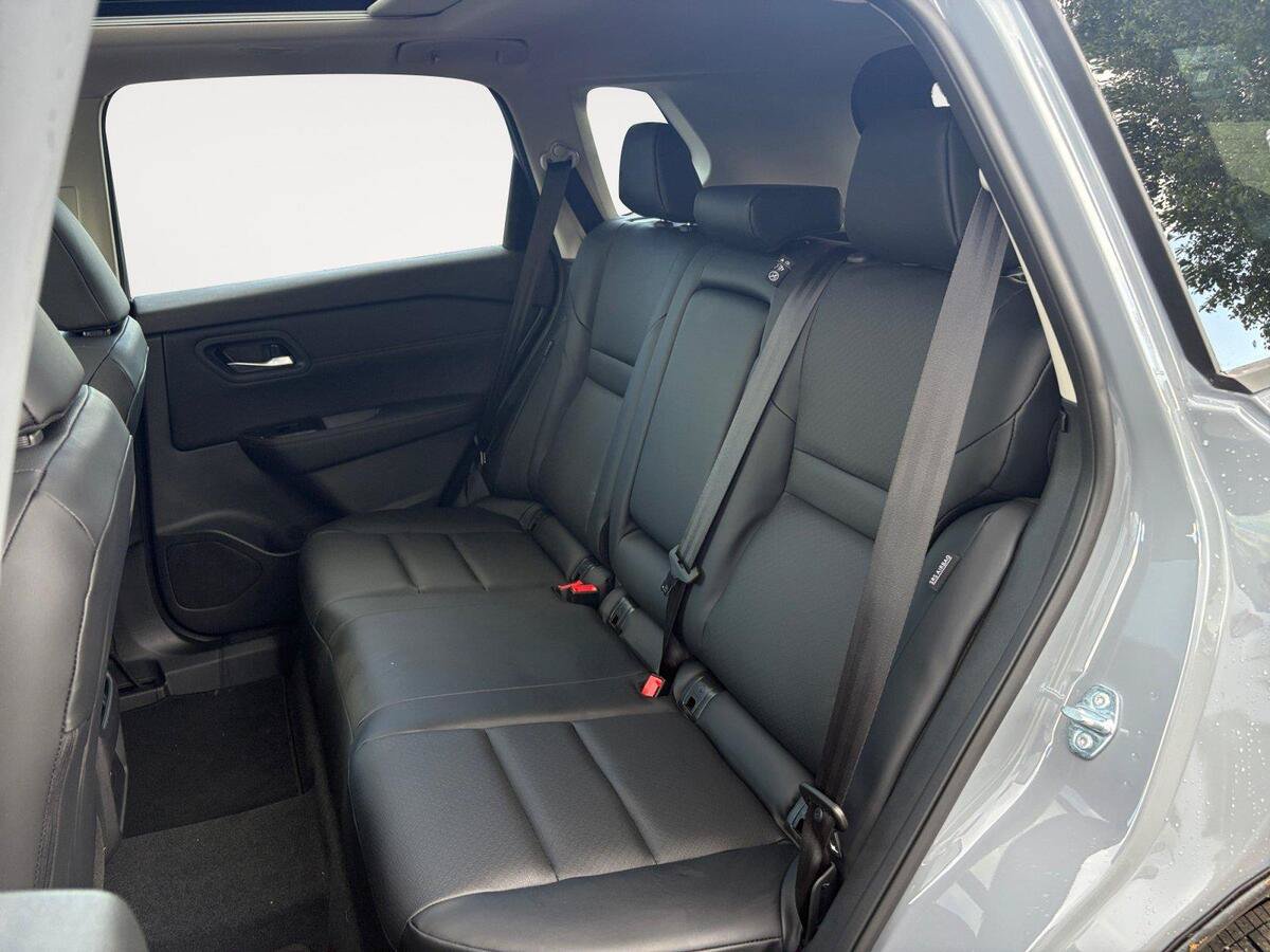 New 2026 Nissan Rogue Dark Armor AWD/4WD image 13