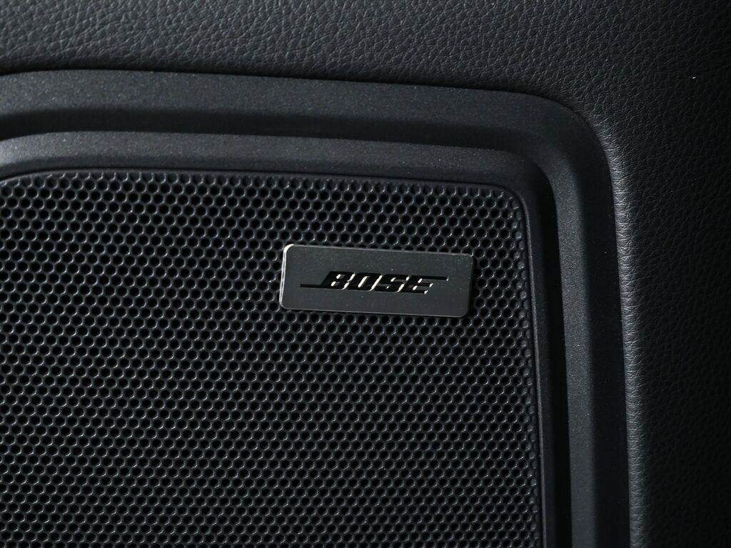 Certified 2026 Porsche Macan AWD/4WD image 7