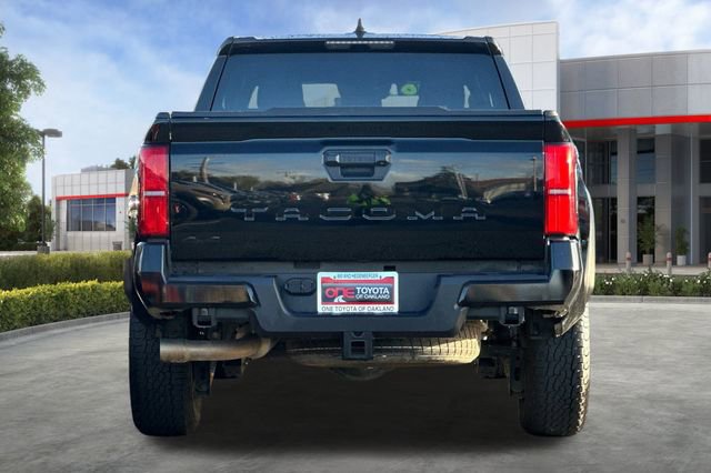 Used 2024 Toyota Tacoma TRD Off-Road image 5