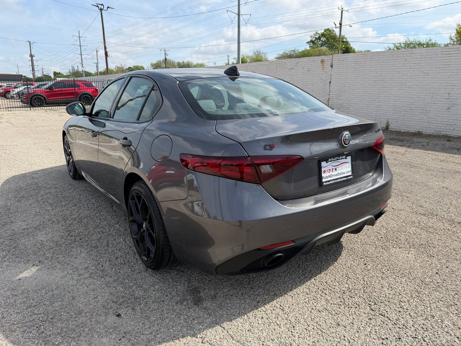 Used 2020 Alfa Romeo Giulia AWD w/ Quick Order Package 22J Sport image 4