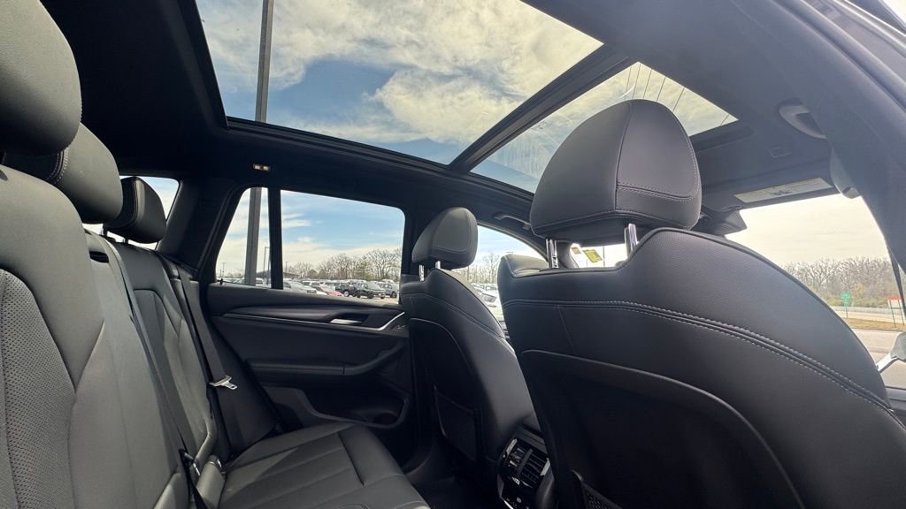Used 2023 BMW X3 xDrive30i w/ M Sport Package image 5