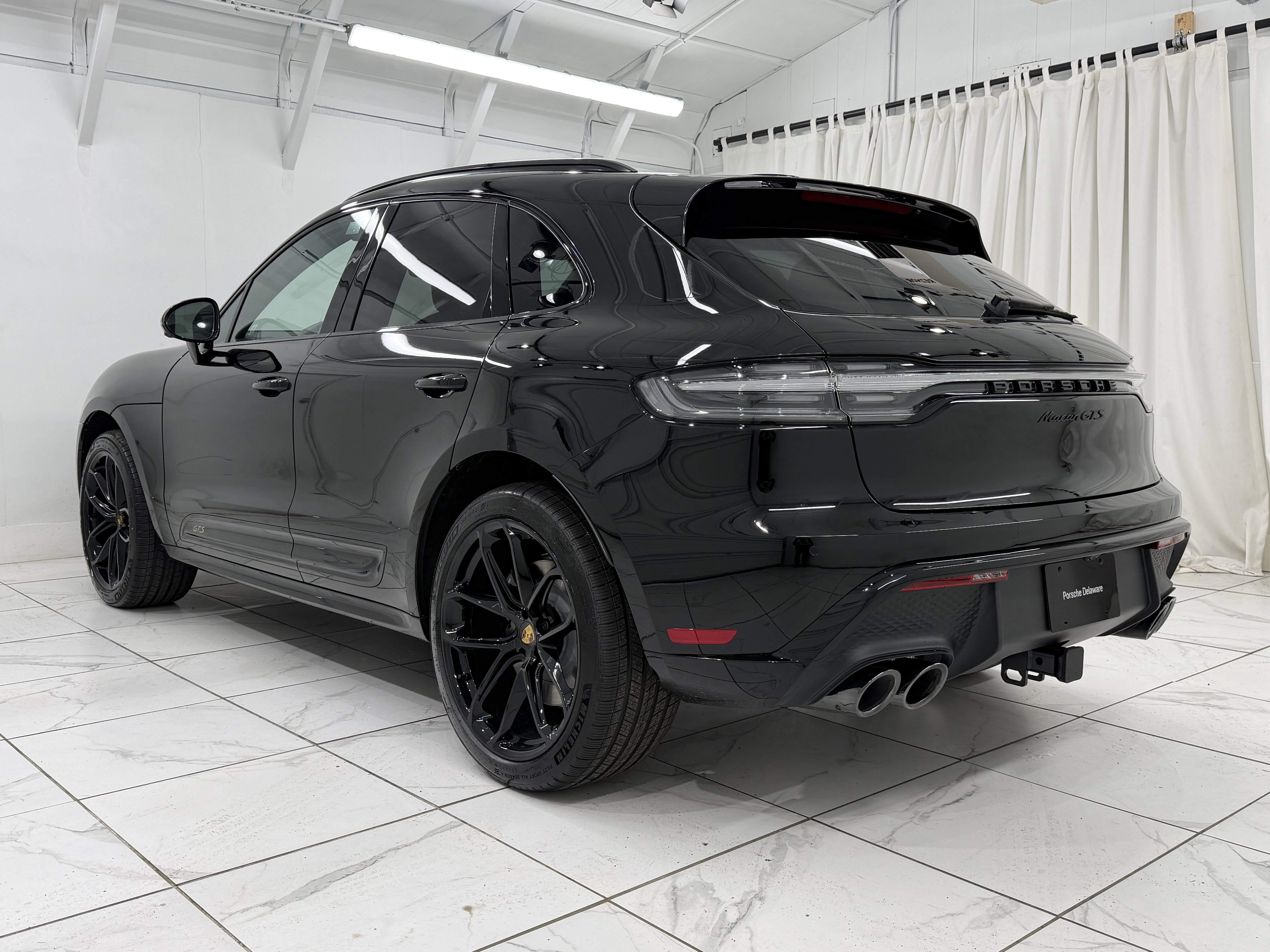 New 2026 Porsche Macan GTS image 3