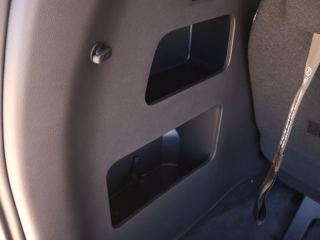 New 2027 Kia Carnival SX w/ Dark Edition Package FWD image 10