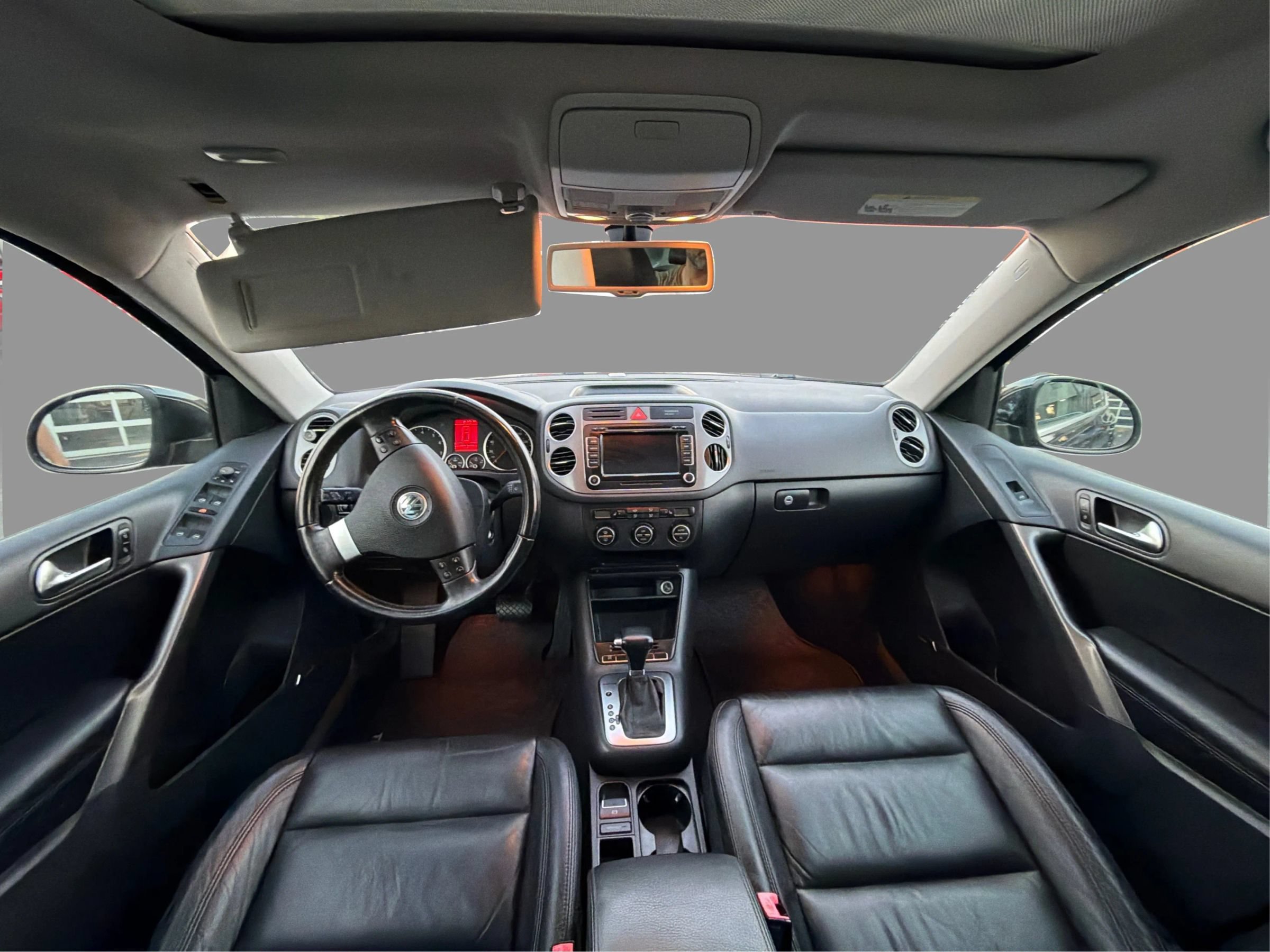 Used 2009 Volkswagen Tiguan SE AWD/4WD image 28