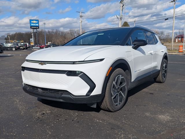 New 2026 Chevrolet Equinox EV LT image 3