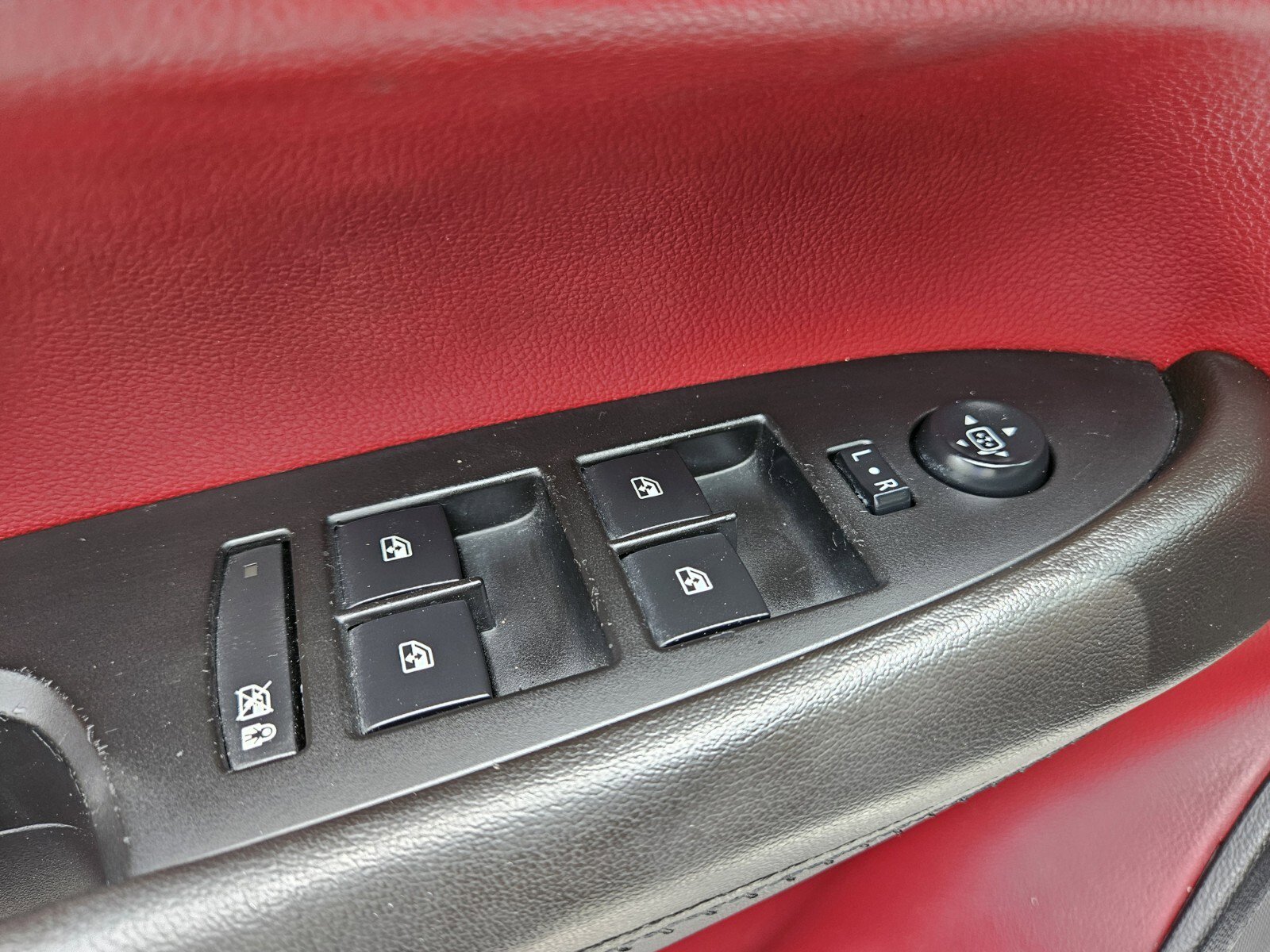 Used 2014 Cadillac ATS Luxury w/ Sun And Sound Package image 27