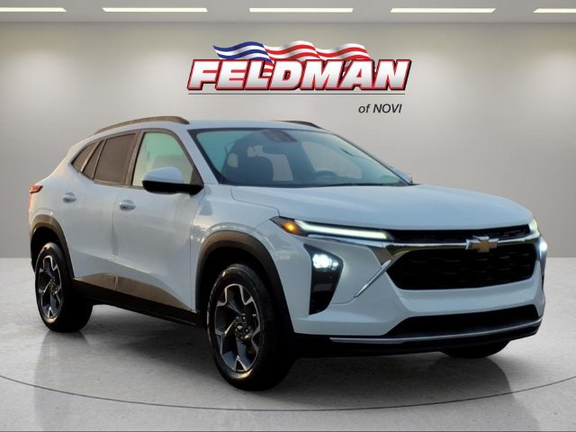 Used 2025 Chevrolet Trax LT w/ Driver Confidence Package FWD image 8