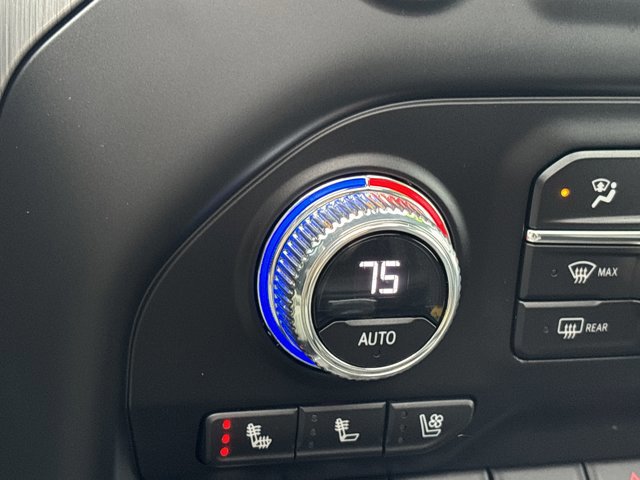 Used 2023 GMC Sierra 3500 Denali image 42