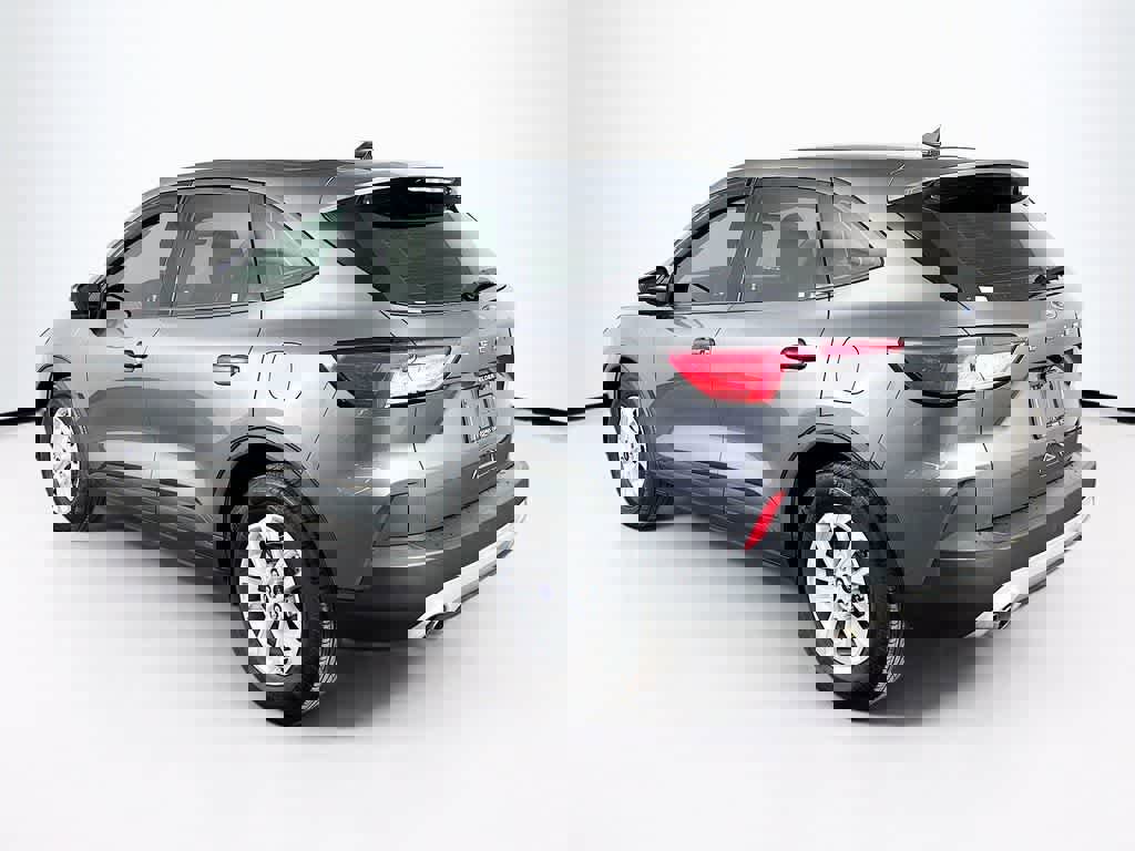 Certified 2022 Ford Escape S image 4