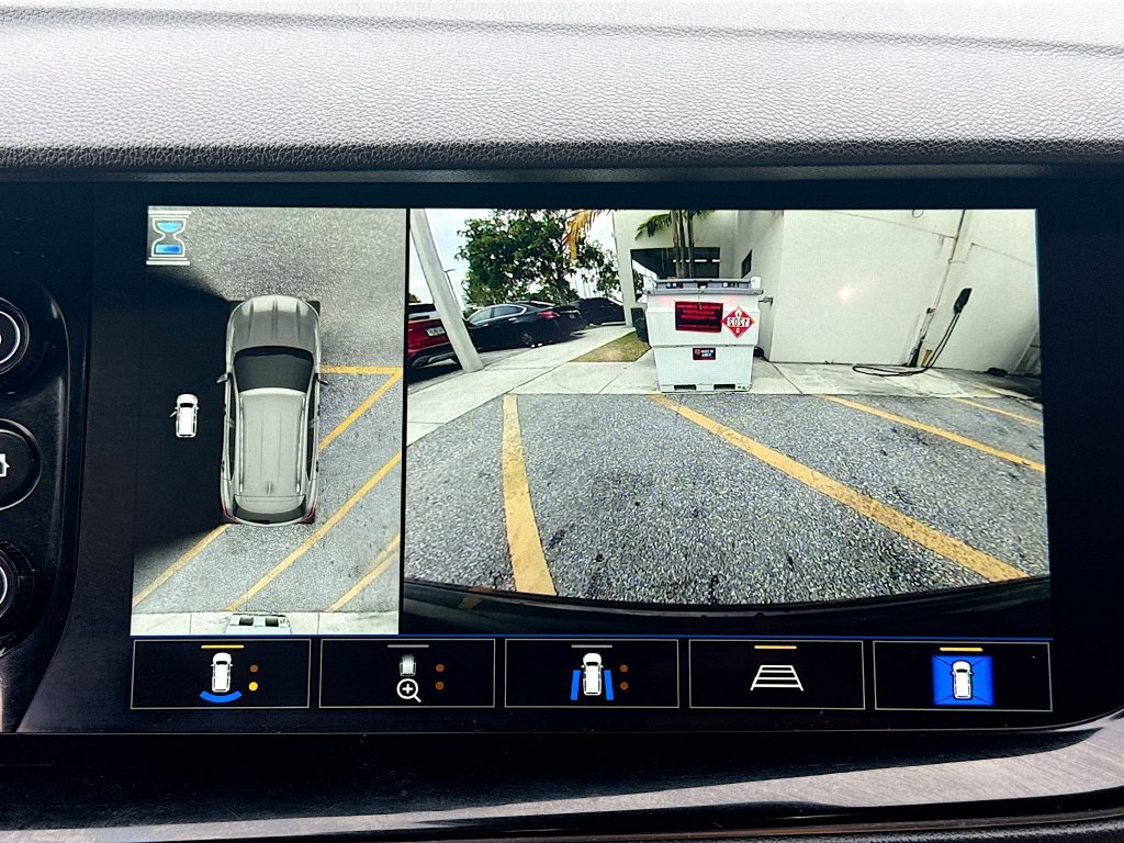 Used 2023 Buick Envision Avenir FWD image 14