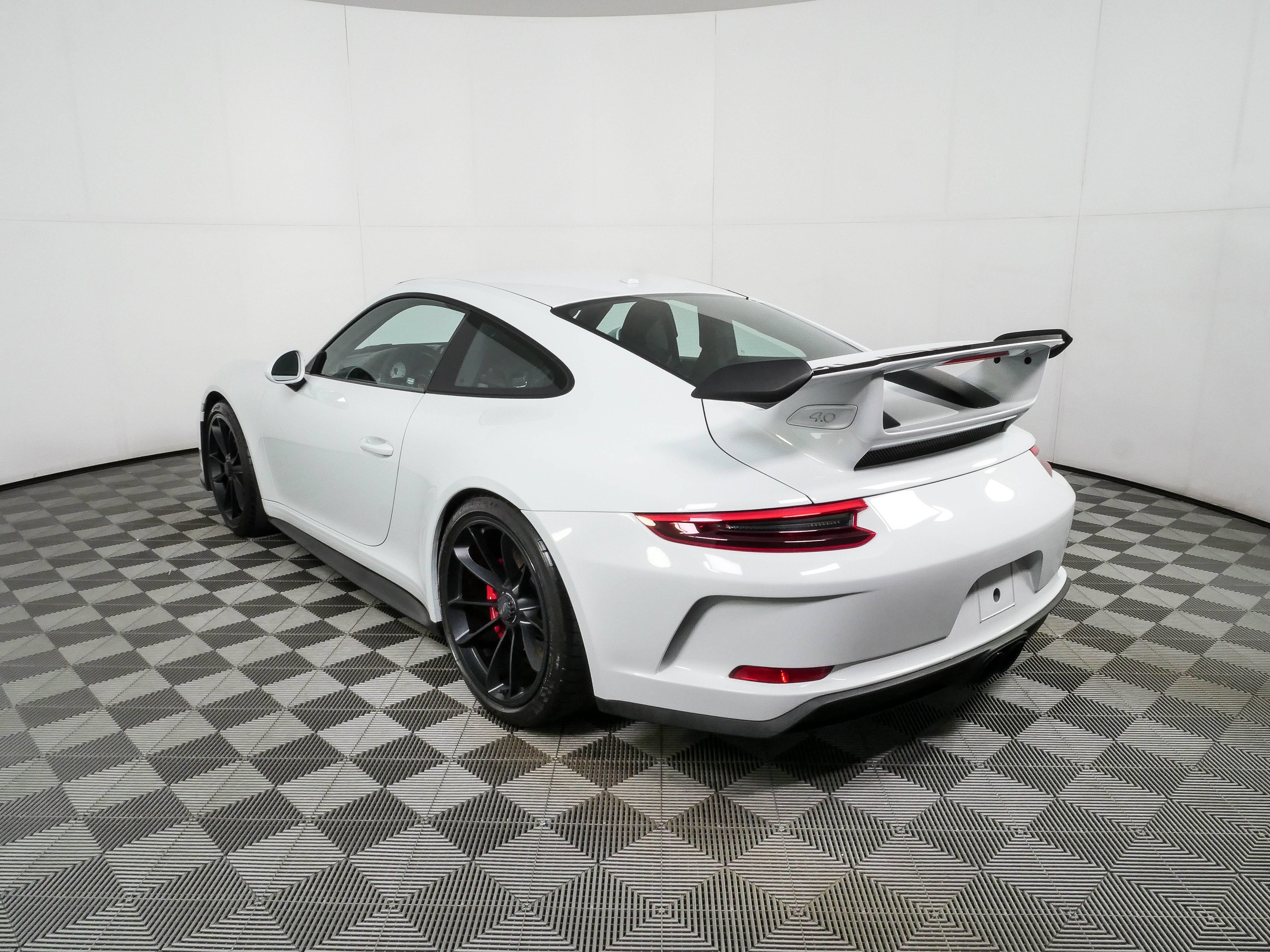 Certified 2018 Porsche 911 GT3 w/ Sport Chrono Package RWD image 3