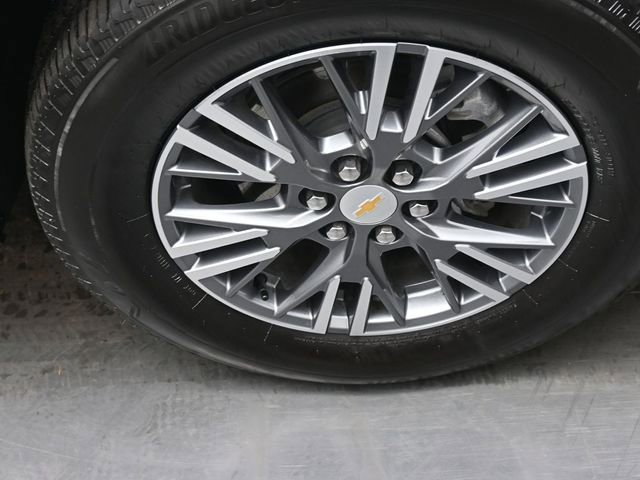 Used 2025 Chevrolet Traverse LT image 31