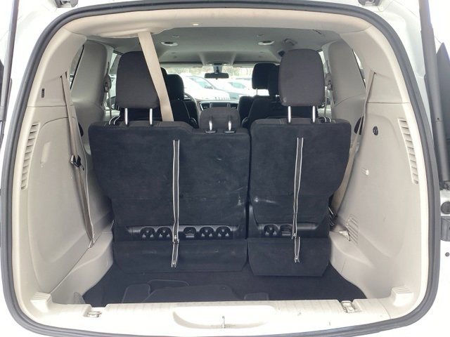 Used 2022 Chrysler Voyager LX image 7