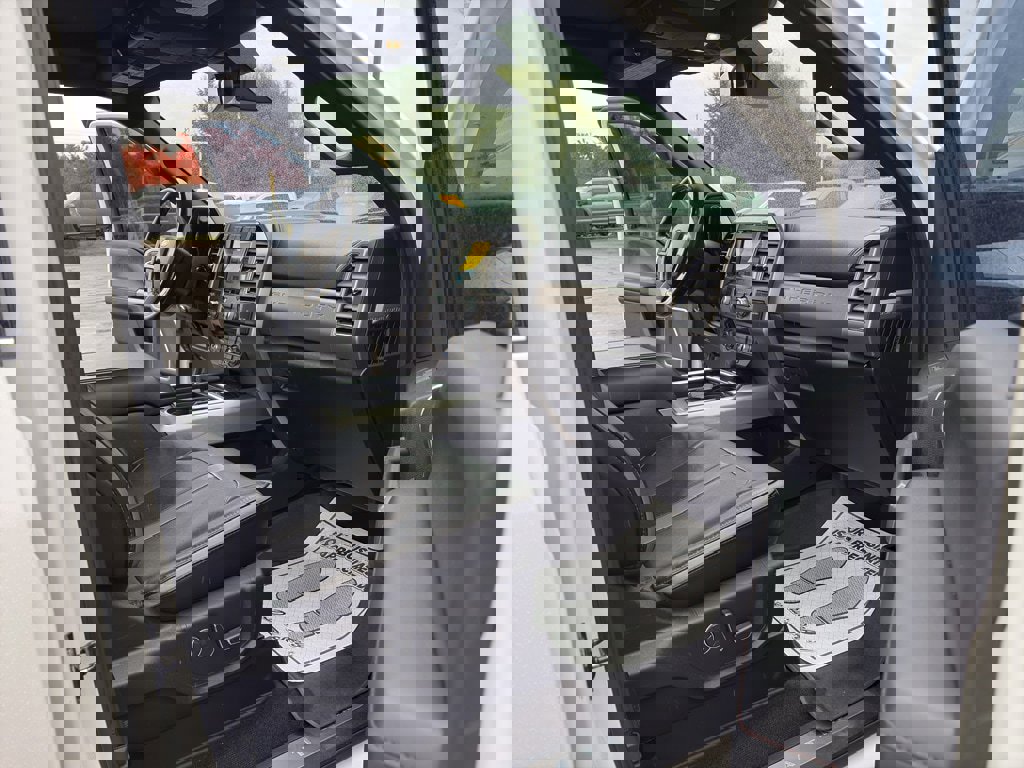 Used 2018 Ford F350 Platinum w/ Platinum Ultimate Package image 30