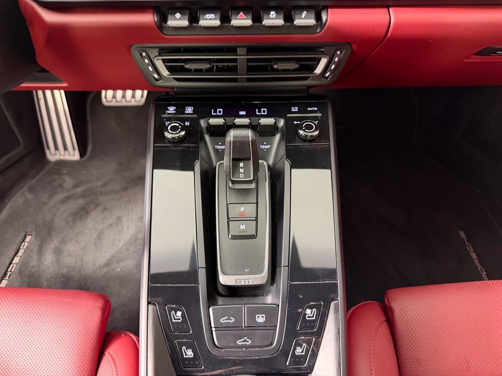 Certified 2024 Porsche 911 Carrera GTS RWD image 32