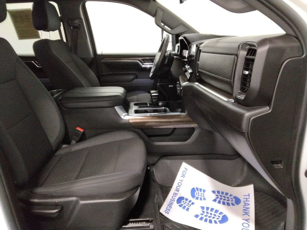 Used 2024 Chevrolet Silverado 1500 RST w/ Convenience Package II image 39