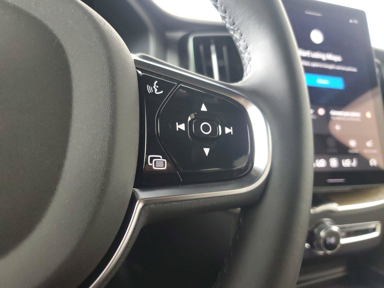 New 2027 Volvo XC60 B5 Plus AWD/4WD image 26