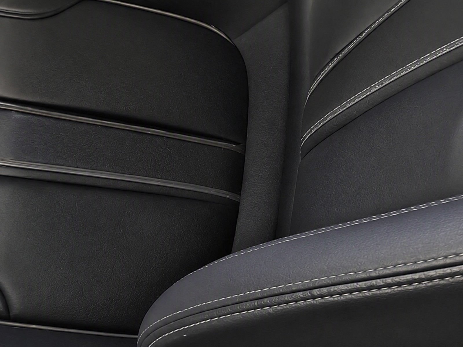 Used 2019 BMW 540i w/ Premium Package RWD image 18