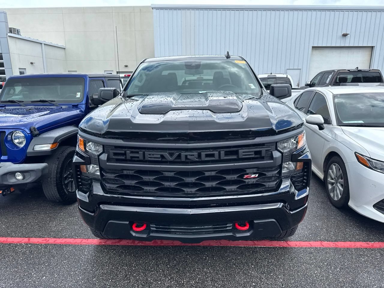 Used 2026 Chevrolet Silverado 1500 Custom Trail Boss AWD/4WD image 2